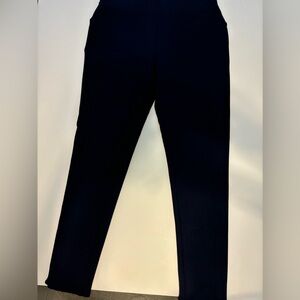 Navy pointe knit pants.